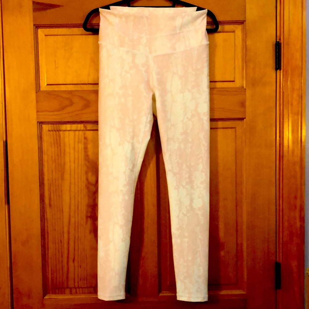 Calia by Carrie Underwood Pink Snakeskin High Rise Yoga Pants Leggings Medium